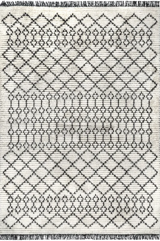 Modern Trellis Tasseled Rug | Beige