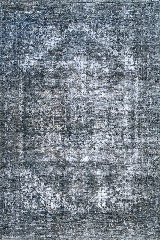 Shrouded Medallion Rug | Dark Grey