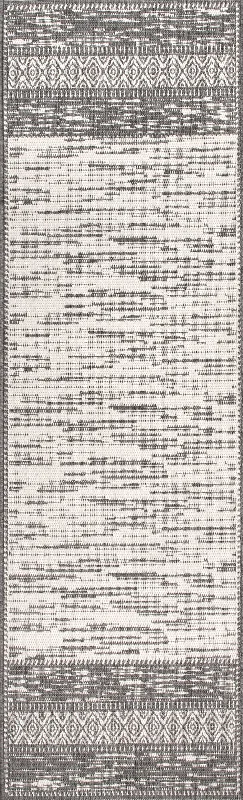 Striated Indoor/Outdoor Rug | Grey