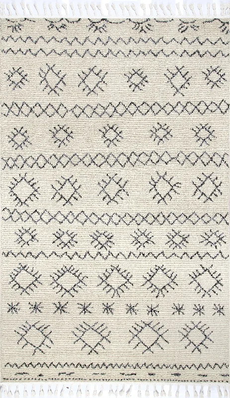 Tribal Crosshatch Tassel Rug | Ivory