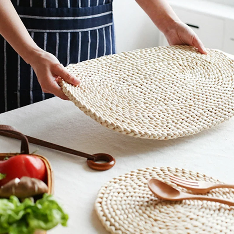 WOVEN NATURAL DINING TABLE MAT