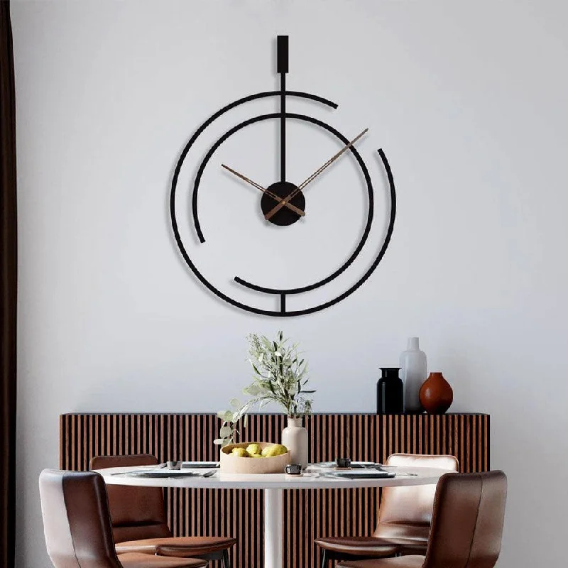 Attractive wall clock